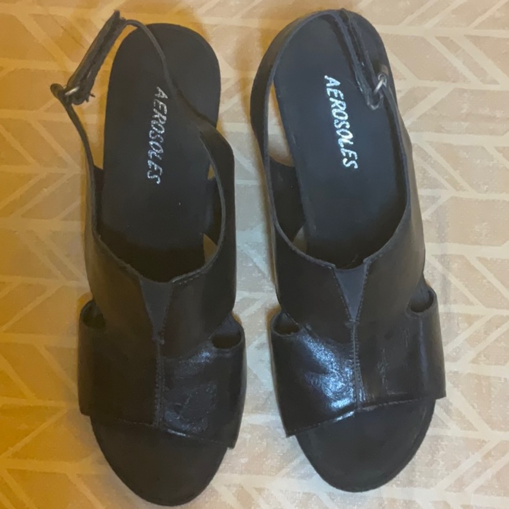 Aerosols Black Faux Leather Wedge Sandals size 8